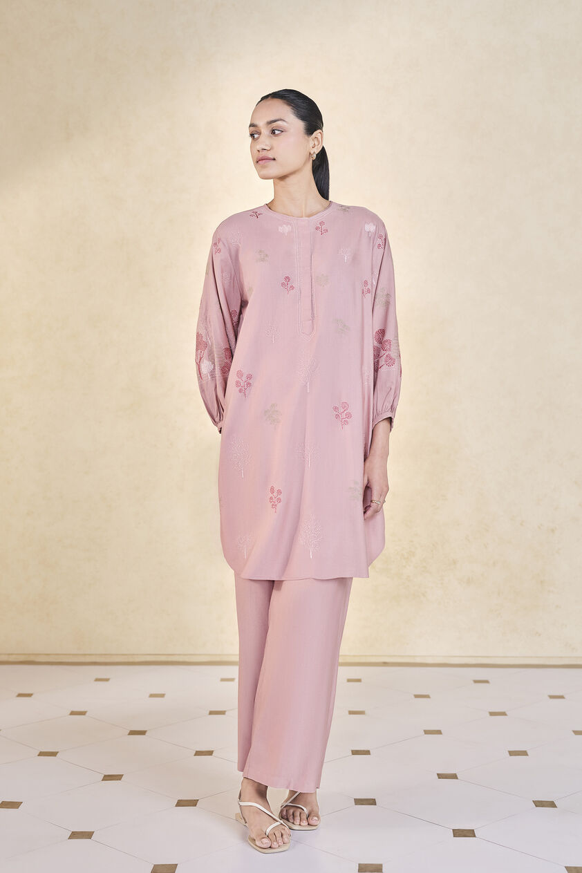 Dream Hand-embroidered Kantha Co-ord - Blush, Blush, image 1
